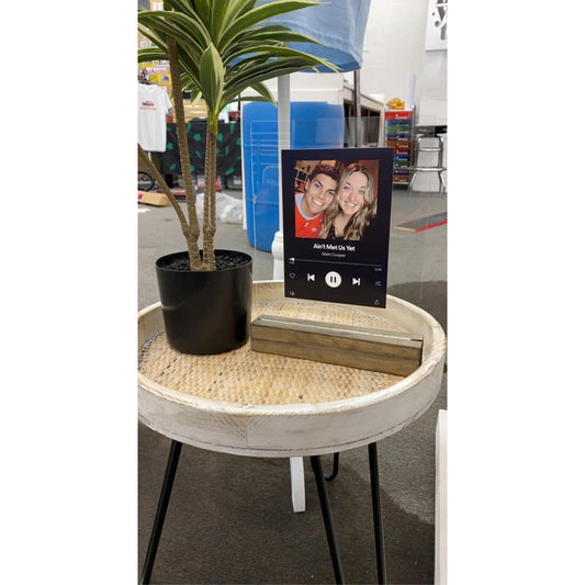 Personalized Spotify Plaques w/ Wood Stand