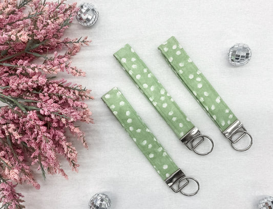 Sage & White Soft Spots Wristlet