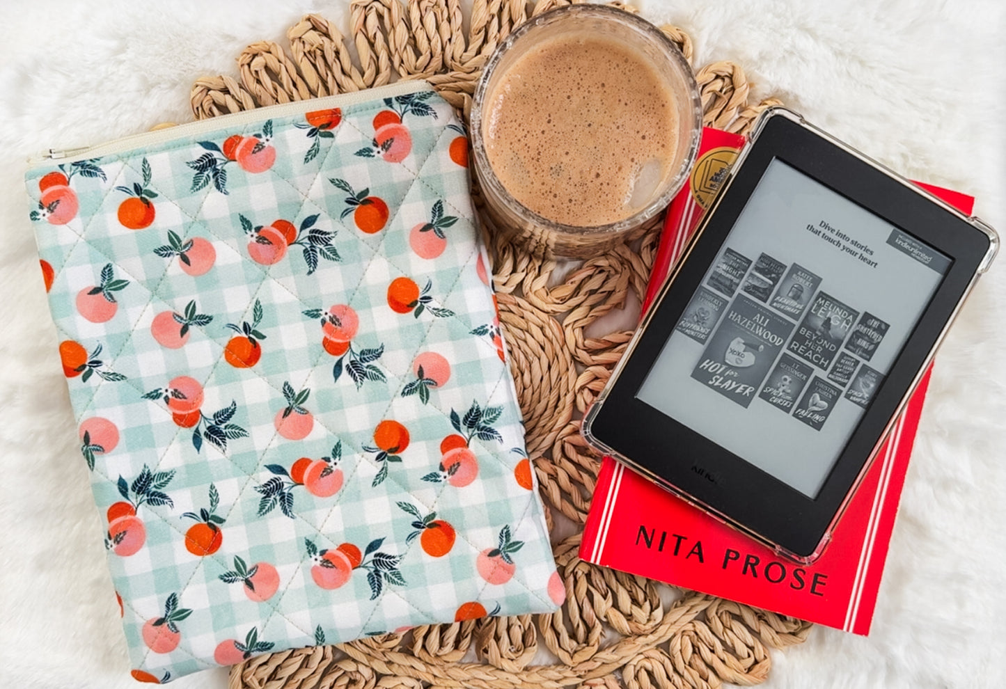 Peachy Keen Kindle Sleeve