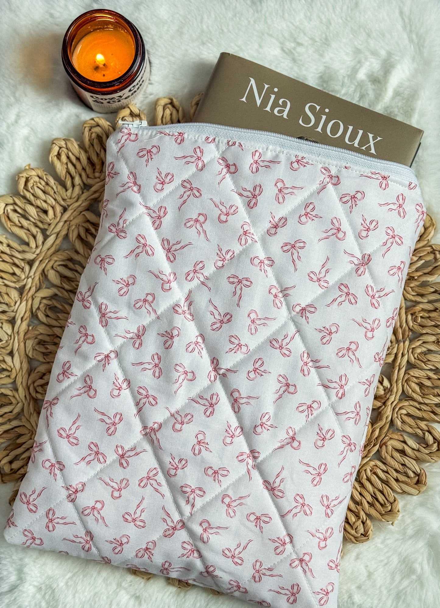 Pretty in Bows Book Sleeve 🎀