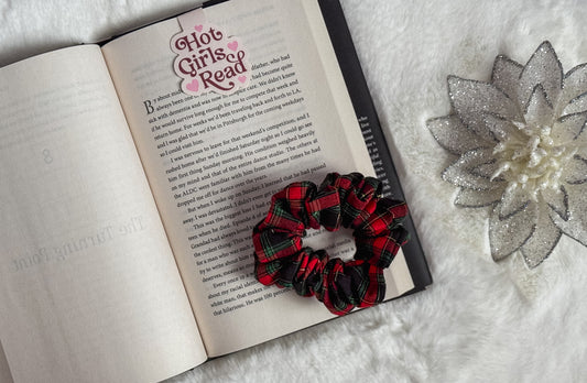 Classic Cheer Holiday Scrunchie